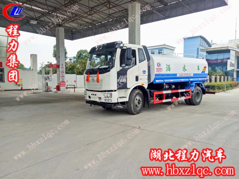 2019/06/27/，胡總在程力集團(tuán)自提一輛14方解放J6灑水車(chē)，單號(hào)：25199/70129