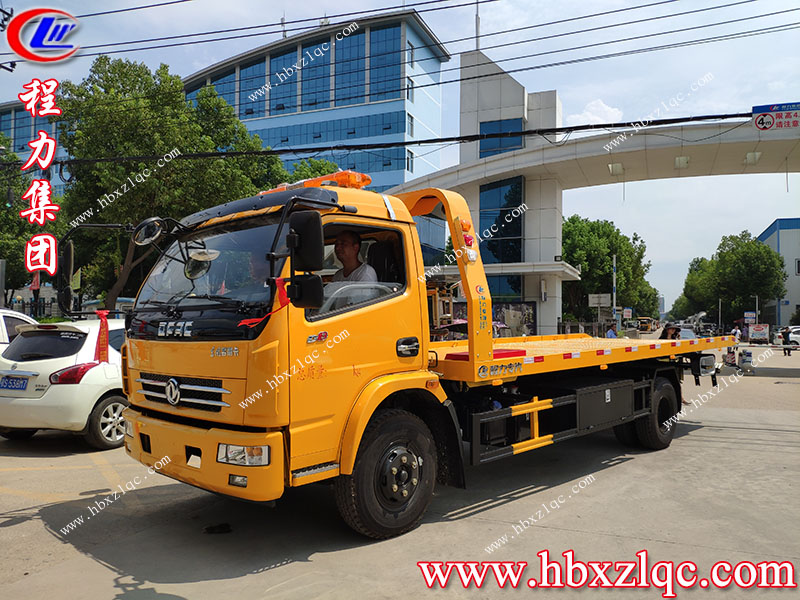 湖北程力集團(tuán)生產(chǎn)的東風(fēng)D8清障車(chē)價(jià)格是多少？