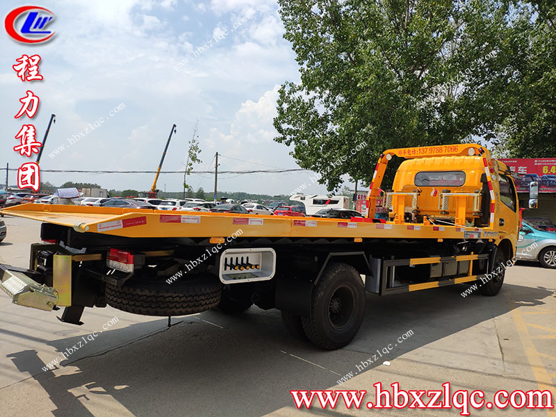 湖北程力集團(tuán)生產(chǎn)的東風(fēng)D8清障車(chē)價(jià)格是多少？