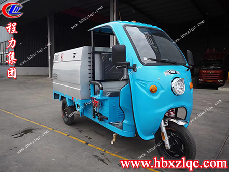 伸縮靈活，可360°旋轉(zhuǎn)，程力牌三輪高壓清洗車(chē)實(shí)現(xiàn)無(wú)死角清洗作業(yè)